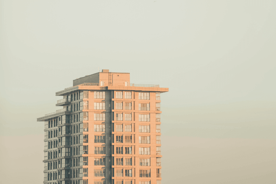 蜂はマンションの何階まで飛んでくるのか?