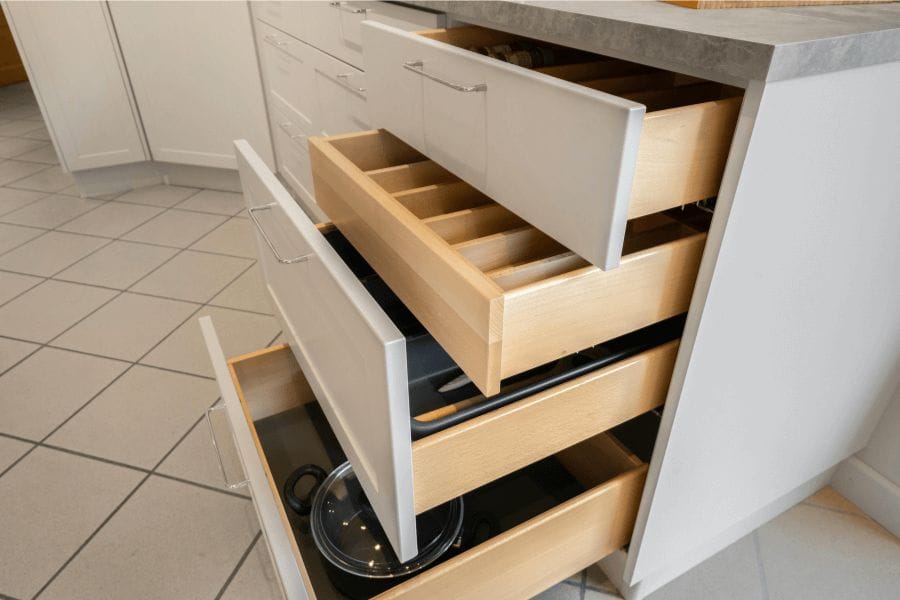 キッチンにある引き出しのゴキブリ対策