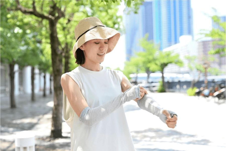 耳元で蚊がうるさいときの屋外での対策